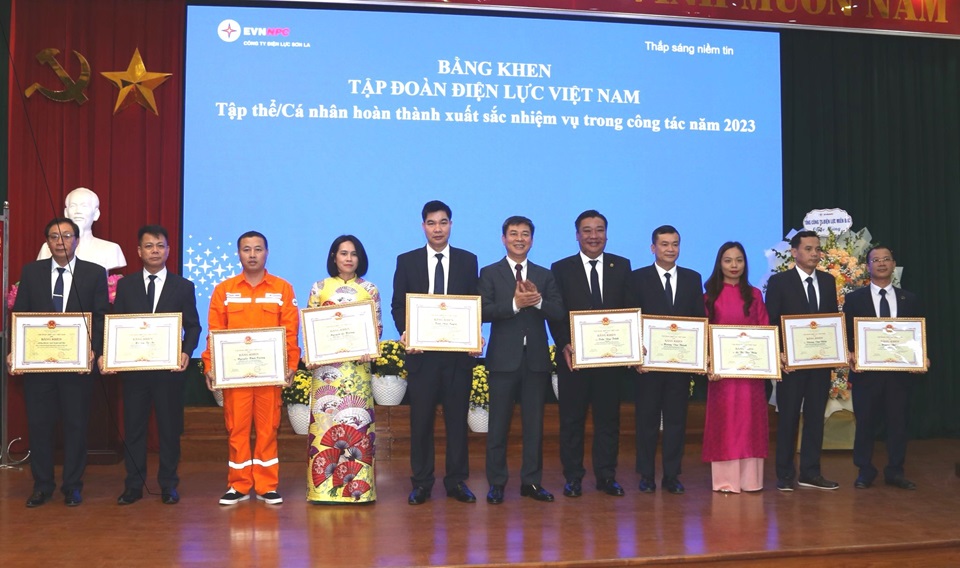 Tin truyền hình: PC Sơn La Triển khai nhiệm vụ năm 2024